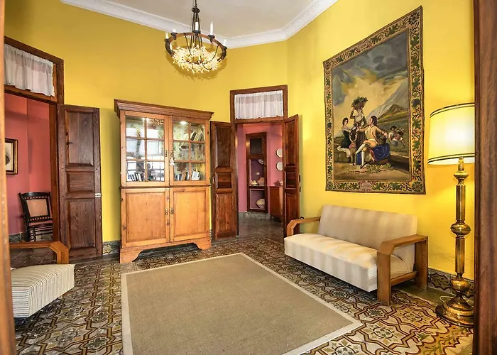 Lola Y Juan * Haría