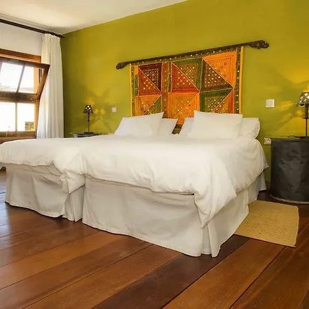 Lola Y Juan Kır Evi