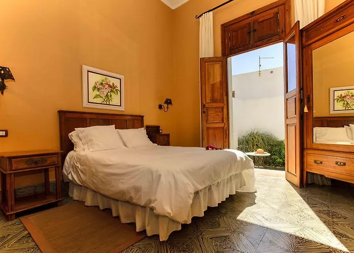 Lola Y Juan Kır Evi *