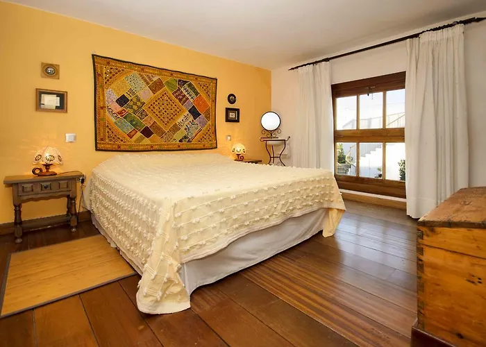 Kır Evi Lola Y Juan Haría