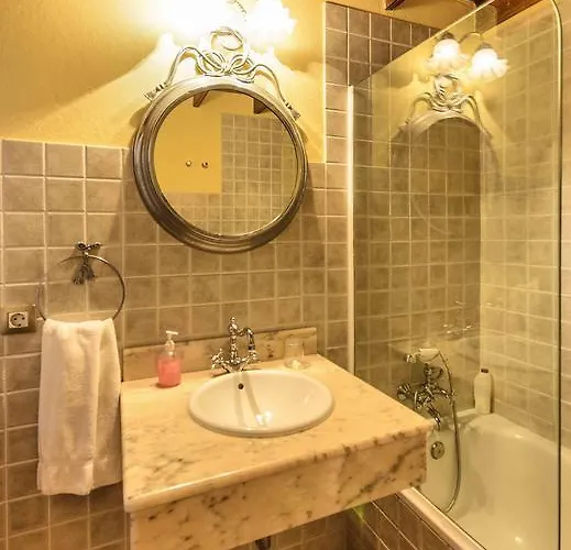 Lola Y Juan * Haría