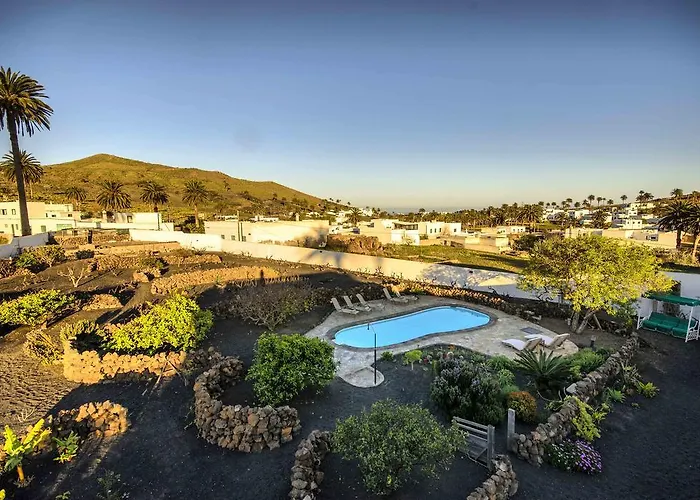 Lola Y Juan Kır Evi *