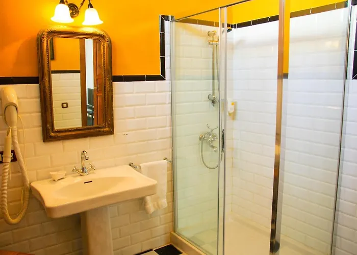 Kır Evi Lola Y Juan *