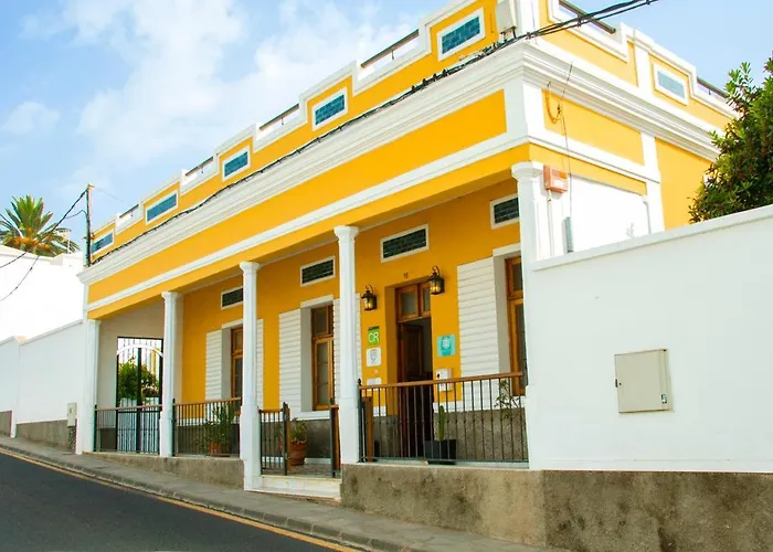 Lola Y Juan Kır Evi