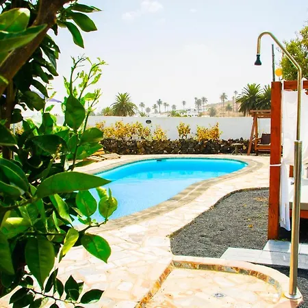 Lantställe Lola Y Juan Haría